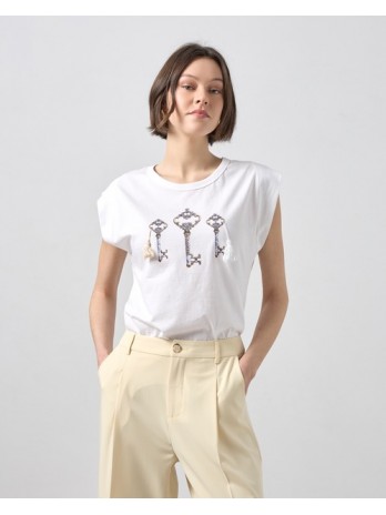 T-shirt με στάμπα κλειδιά...