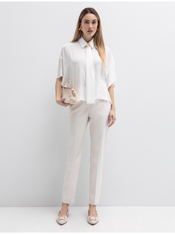 Oversized shirt with ribbon & brooch toi&moi 30-5802-126